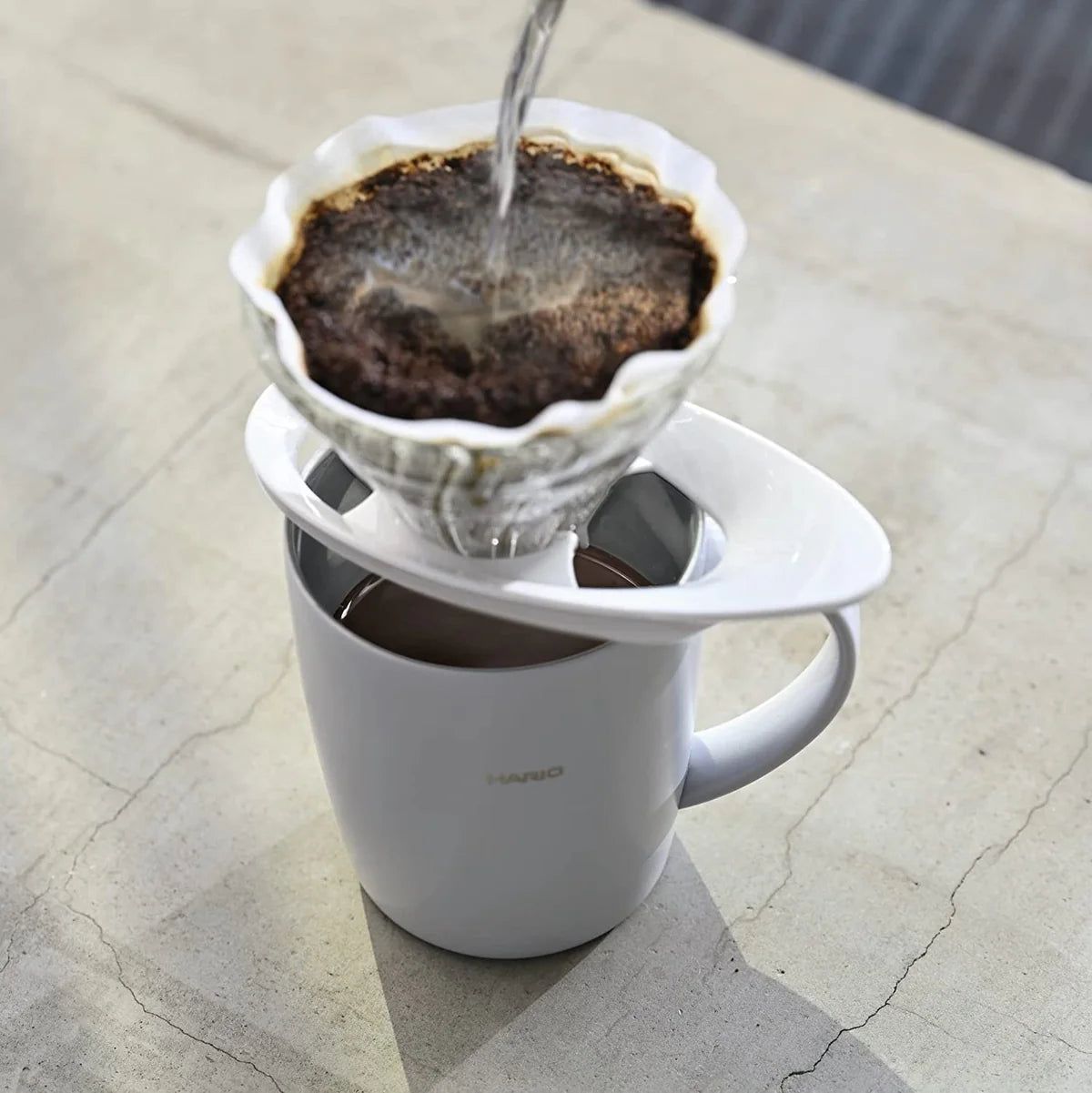 HARIO 🇯🇵  V60 耐熱玻璃手沖咖啡濾杯 01｜HARIO Glass® 日本製｜1-2杯用・黑/白雙色 VDGR-01